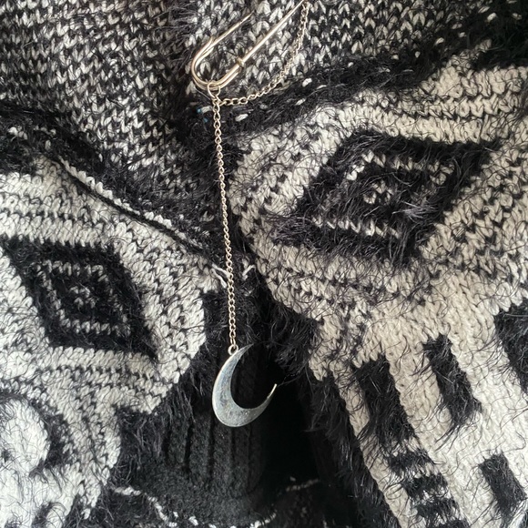 NWT M/L Cardigan - Picture 9 of 13